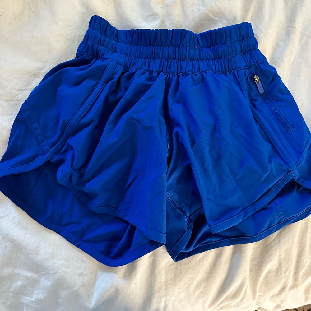 Track that mid/low rise short